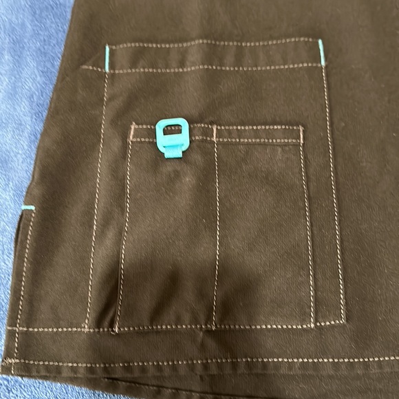 Scrub Top - Picture 4 of 6